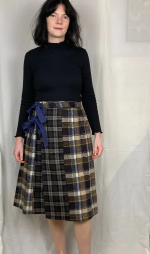Bonnie Handmade Brown Tartan Pleated Midi Skirt - Size 10 and 12