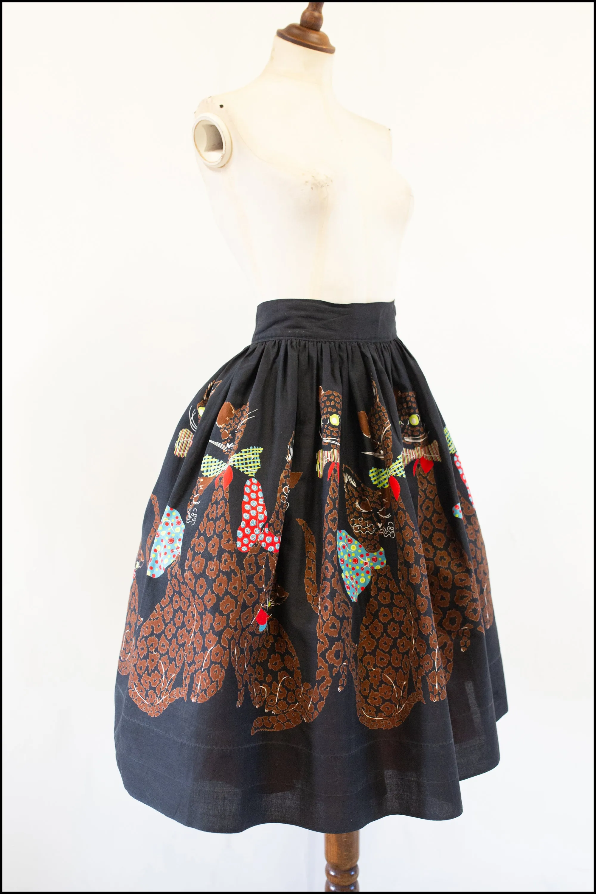 Vintage 1950s Black Novelty Cat Print Skirt